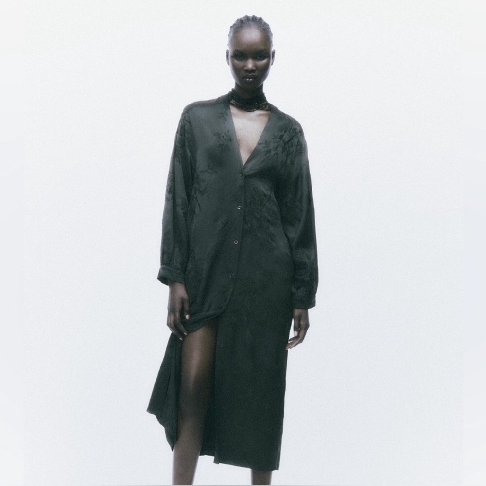 Zara embroidered kimono dress green/blue. Size M-L.